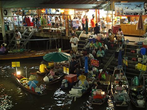 For a livelier and more memorable experience, head to the floating market after 2:00 pm. Top Three Floating Markets In and Near Bangkok, Thailand ...
