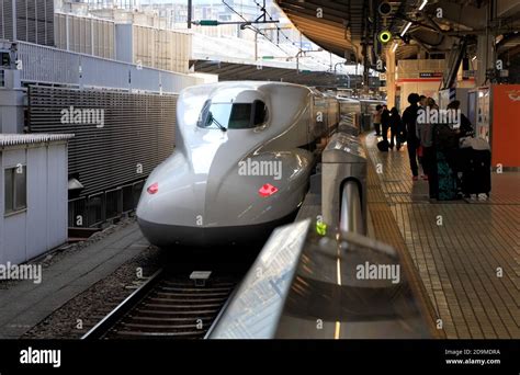 Shinkansen Bullet Train And Passengers In Tokyo Stationtokyojapan