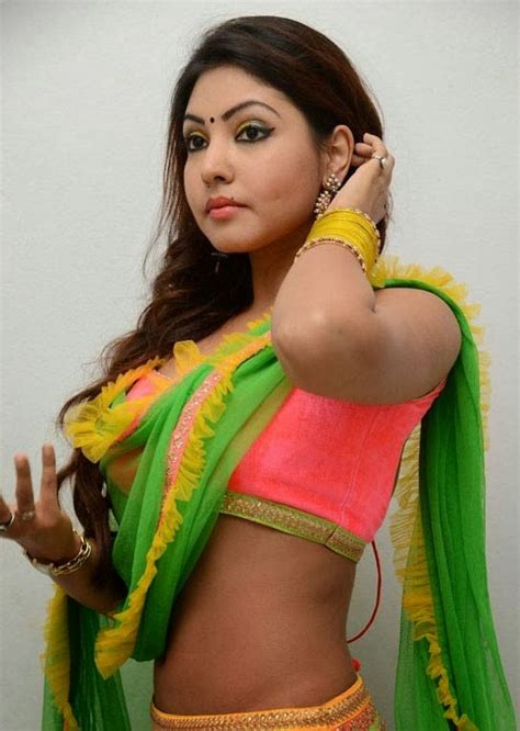 Sexy Actress Komal Jha Latest Hot Navel Show Pictures Spicy Ammayi