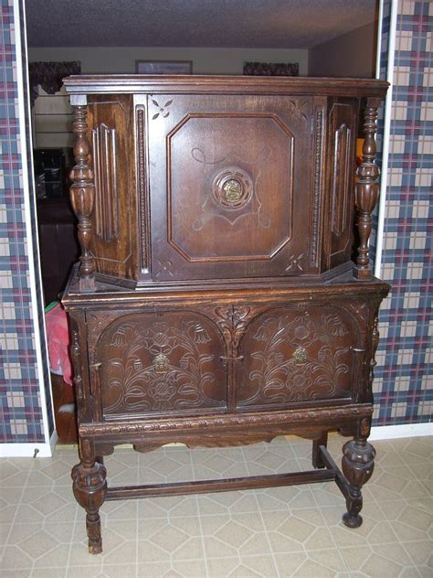 Antique Cabinet | Collectors Weekly