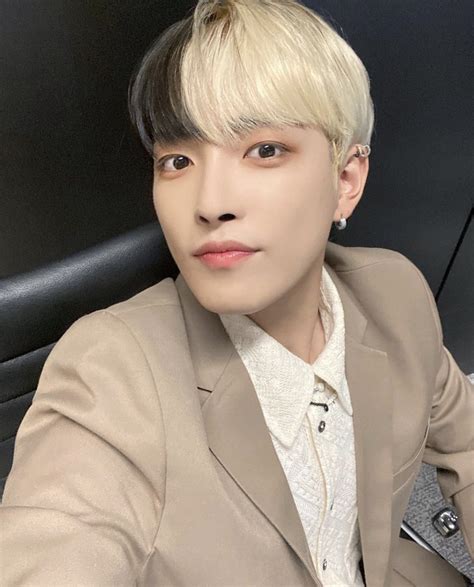 ATEEZ Updates On Twitter INSTAGRAM UPDATE DAILY ATEEZ Showterview That Showed Off