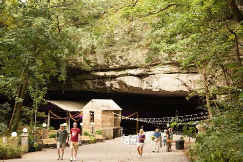Wedding At Lost River Cave Bowling Green Kentucky