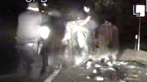 cop shoots suspect escaping crash cnn video