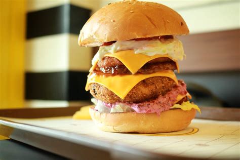 Eat The Biggest Burgers From These Places Lbb Kolkata