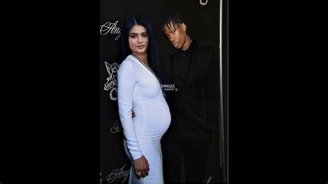 Kylie Jenner S Officially Pregnant Proof Youtube