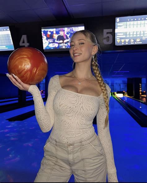 Sophia And Her Massive Bowling Balls R Sophiadiamondxx