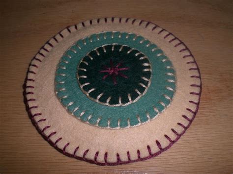 By Your Hands Tuesday Tutorial Penny Rugs And The Blanket Stitch