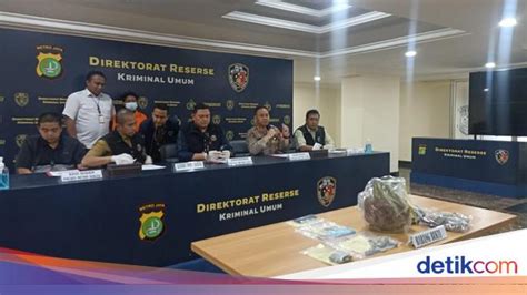 Polisi Ungkap Peran 2 Karyawan Pembunuh Bos Ayam Goreng Di Bekasi