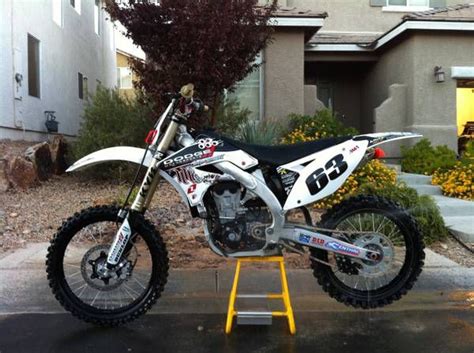 The motor performs well, and with the new fi, has insane throttle response. Buy 2009 Kawasaki kx 450 on 2040-motos