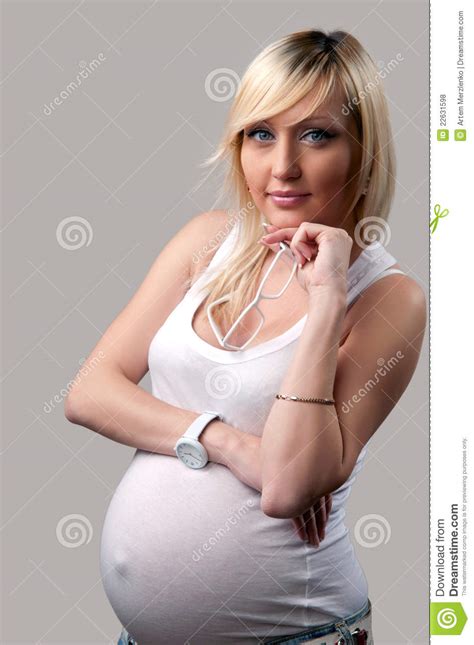 Schwangere Frau Stockfoto Bild Von Liebe Kleidung Schwangerschaft 22631598