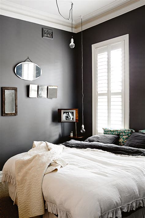 Ready to pick out some new bedding? rural-home-with-black-and-white-bedroom - Home Decorating ...