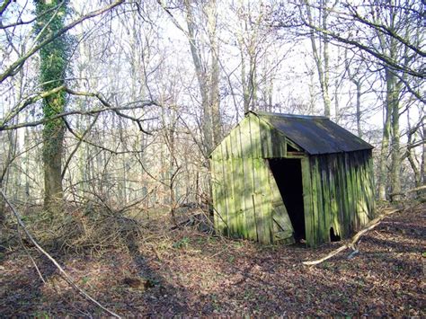 Abandoned Hut © Maigheach Gheal Geograph Britain And Ireland