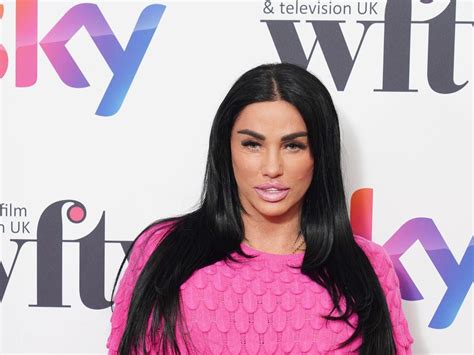 Reality Tv Star Katie Price To Appear In Court On Driving Offences Express And Star