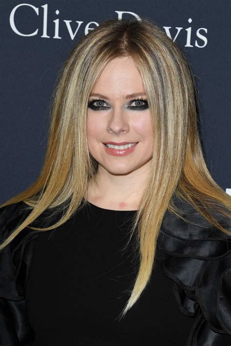 Avril lavigne struggled w/ losing friends while battling lyme disease. Avril Lavigne Attends 2020 Clive Davis Pre-Grammy Gala in ...