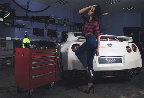 Red Metal Tool Cabinet Women Model Garages Car Jeans High Heels