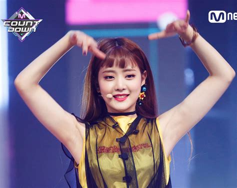 why do kpop idols cover their armpits