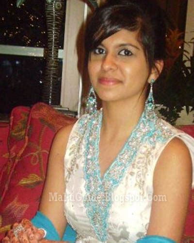 Some Pakistani Hot Girls And Aunties Spicy Photos HOT MALLU AUNTIES