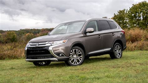 2018 Mitsubishi Outlander Is One Of The Safest Crossover Suvs Ever