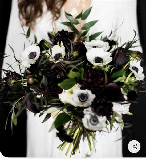 Love These White Flowers With The Black Center Wedding Flower
