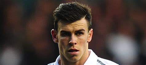 Anorak News Spurs V Arsenal No Need For Bananas Gareth Bale Had