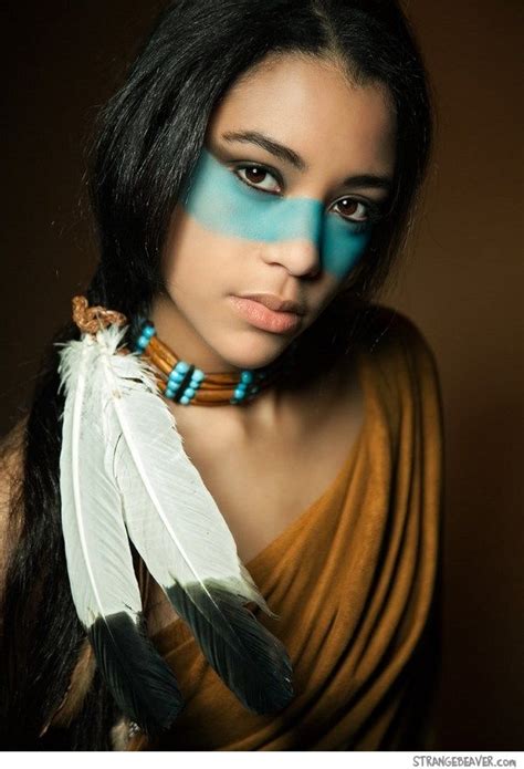 Girls Dressed Like Indians Make Thanksgiving More Festive Native