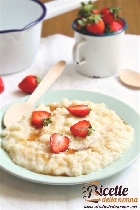 Aggiungete la scorza di limone e aromatizzate con. Riso al latte dolce | Ricette della Nonna