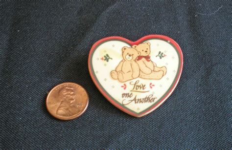 Vintage Bears Love One Another Heart Pin Brooch 499