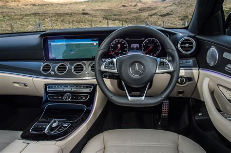 Mercedes assistance, através enviado profissional para efetuar a das as autoridades médicas locais casos de permanência em hotel de sistema de conferência. Tested: Mercedes' semi-autonomous Driving Assistance Plus package | CAR Magazine