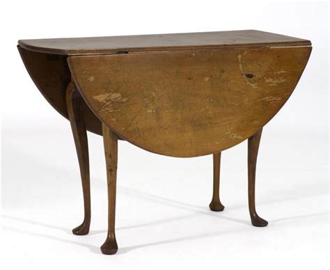 A drop leaf coffee table is a handy way to expand the use of your living room or even a hallway space. Sold Price: ANTIQUE AMERICAN QUEEN ANNE DROP-LEAF TABLE In ...