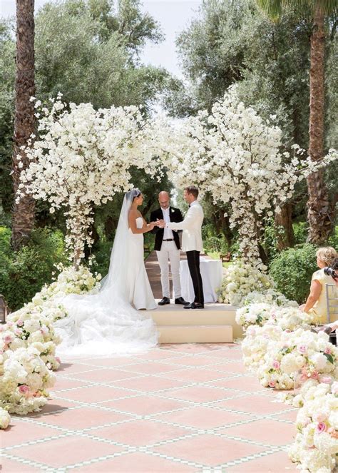 50 Beautiful Ways To Decorate Your Wedding Aisle Wedding Ceremony