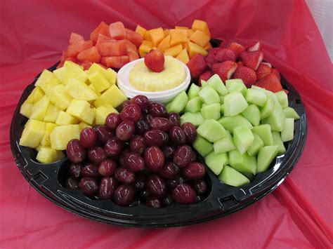18” Fruit Tray – Fredericton Co-op