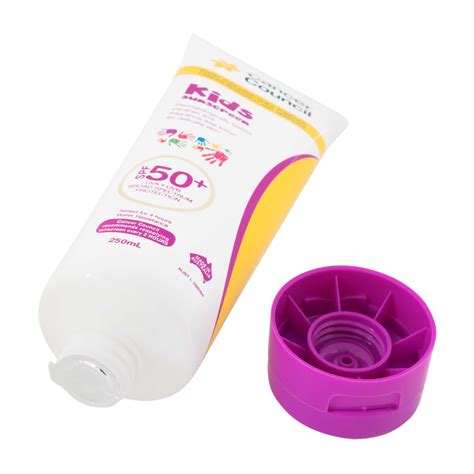 Enriched with aloe vera to hydrate skin. 【澳美皙儿童防晒霜SPF50+】110毫升-网站品牌词