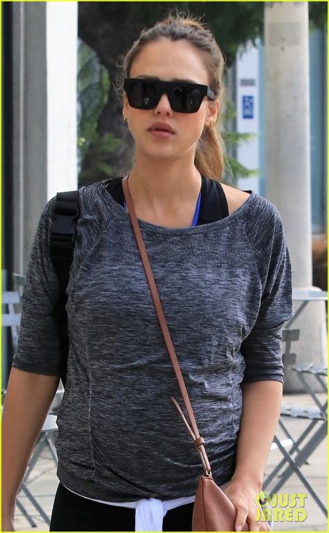 Full Sized Photo Of Pregnant Jessica Alba Starts Off Her Weekend At The