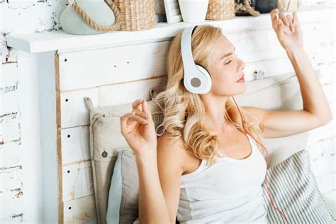 Pretty Woman Listening To Music In Bed Stock Image Image Of Overjoyed