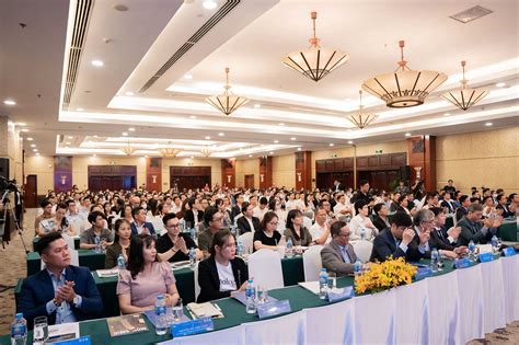 HỘI THẢO: "KINH TẾ VIỆT NAM 2023 - SMES ĐỐI DIỆN VÀ VƯỢT BÃO" 21/04