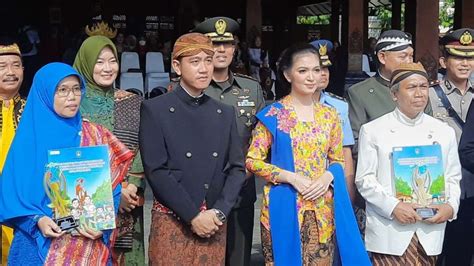 Foto Peringati Hari Bela Negara Gibran Tunjuk Atlet Difabel Peraih Medali Emas Jadi Irup