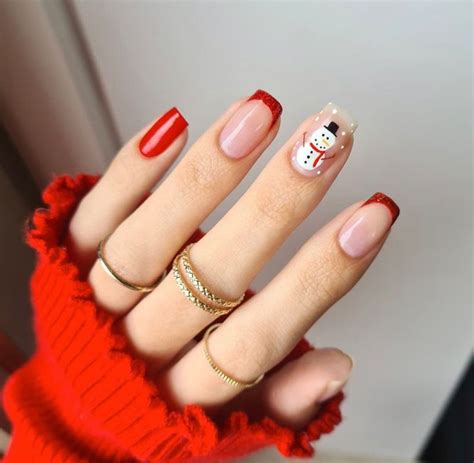 25 diseños de uñas fáciles y lindos para darle la bienvenida a la