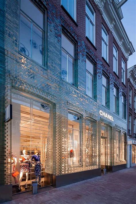 Glass Brick Facade At Crystal Houses Reimagines The Future Of Glass