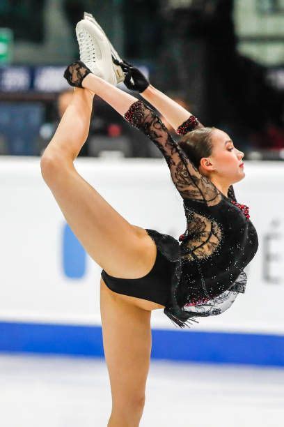Alina Zagitova Photos And Premium High Res Pictures In 2022 Figure Skating Dresses Sexy