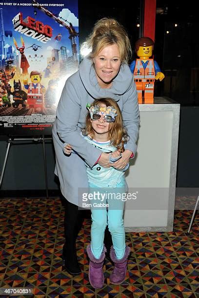 Caroline Rhea Photos And Premium High Res Pictures Getty Images