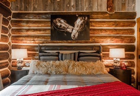 Sweet Western Cabin Bedroom Love The Horse Decor Theme Log Home