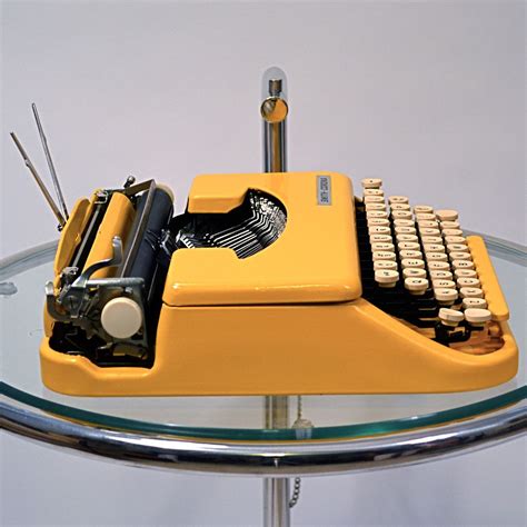 Typewriter Keys Typewriters Vaporwave Tech Accessories Fab Ezra Creative Vintage Pretty