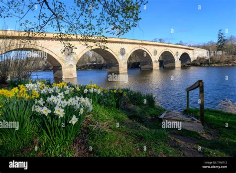 Coldstream Bridge Over The River Tweed Hi Res Stock Photography And