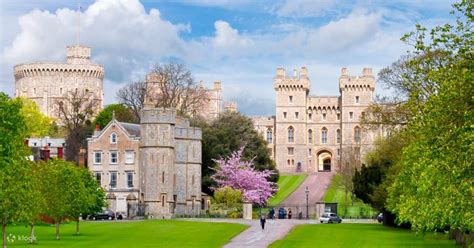 Delve Deep Into England With A Stonehenge And In Depth Windsor Castle