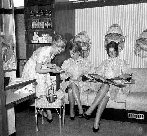 Wonderful Salon Scene Vintage Hair Salons Hairdresser Salons