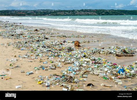 Bali Beach Plastic Debris Hi Res Stock Photography And Images Alamy