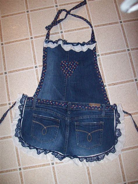 Apron Made From Old Pair Of Jeans Blue Jeans Crafts Denim Crafts
