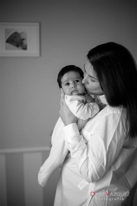 Fotografía Emotiva De Bebé Con Xiana Y Su Mamá Dani Vázquez Fotografía