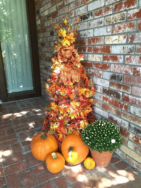 Fall Tree I Made From A Tomato Cage Dyi Fall Decor Fall Front Porch