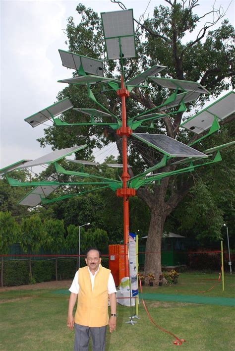 India Launches ‘solar Power Tree That Generates 5 Kw Solar Power Using